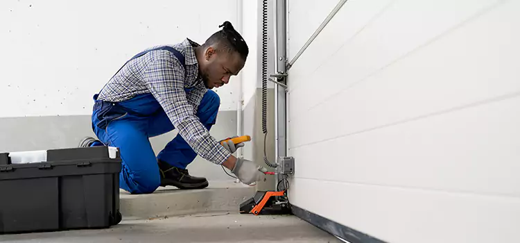 Expert Solutions for Every Garage Lock Need in Jasmine Estates, FL