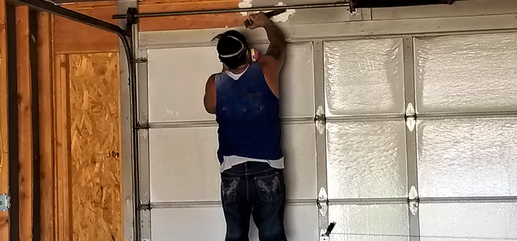 Specialized Garage Door Panel Solutions in Jasmine Estates, FL