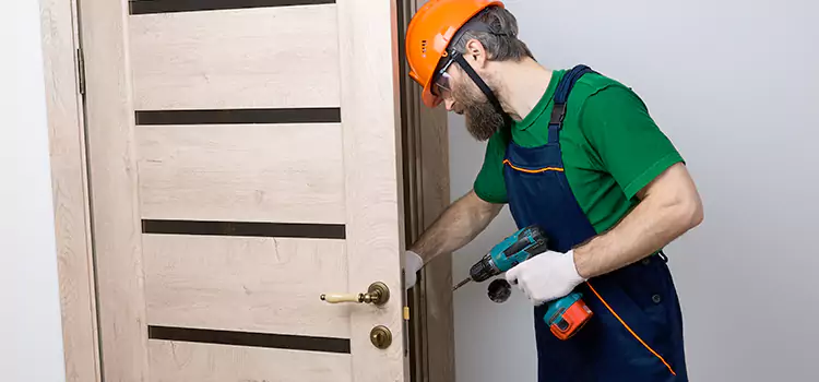 Replace Internal Door Handle with Lock Jasmine Estates