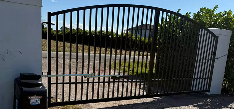 Driveway Fence Repair Jasmine Estates